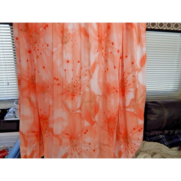 Worthington Large Peach Blouse. it has spaghetti Straps - Picture 4 of 5